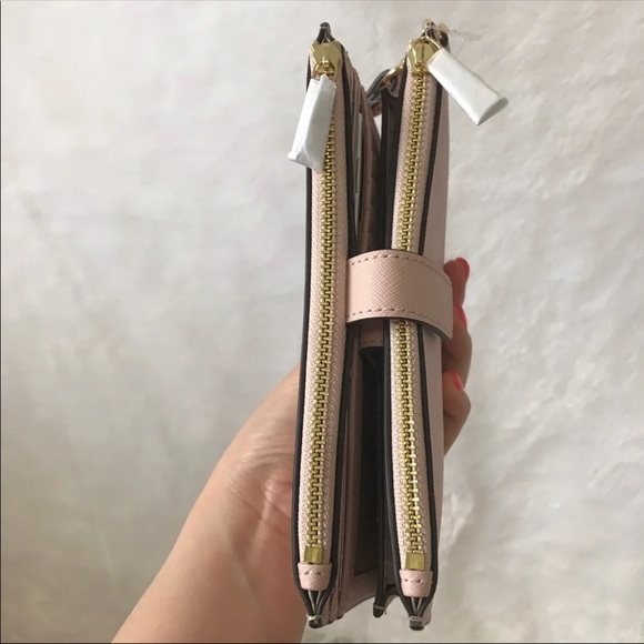 SALE‼️MICHAEL KORS DOUBLE ZIP WALLET - Picture 5 of 7